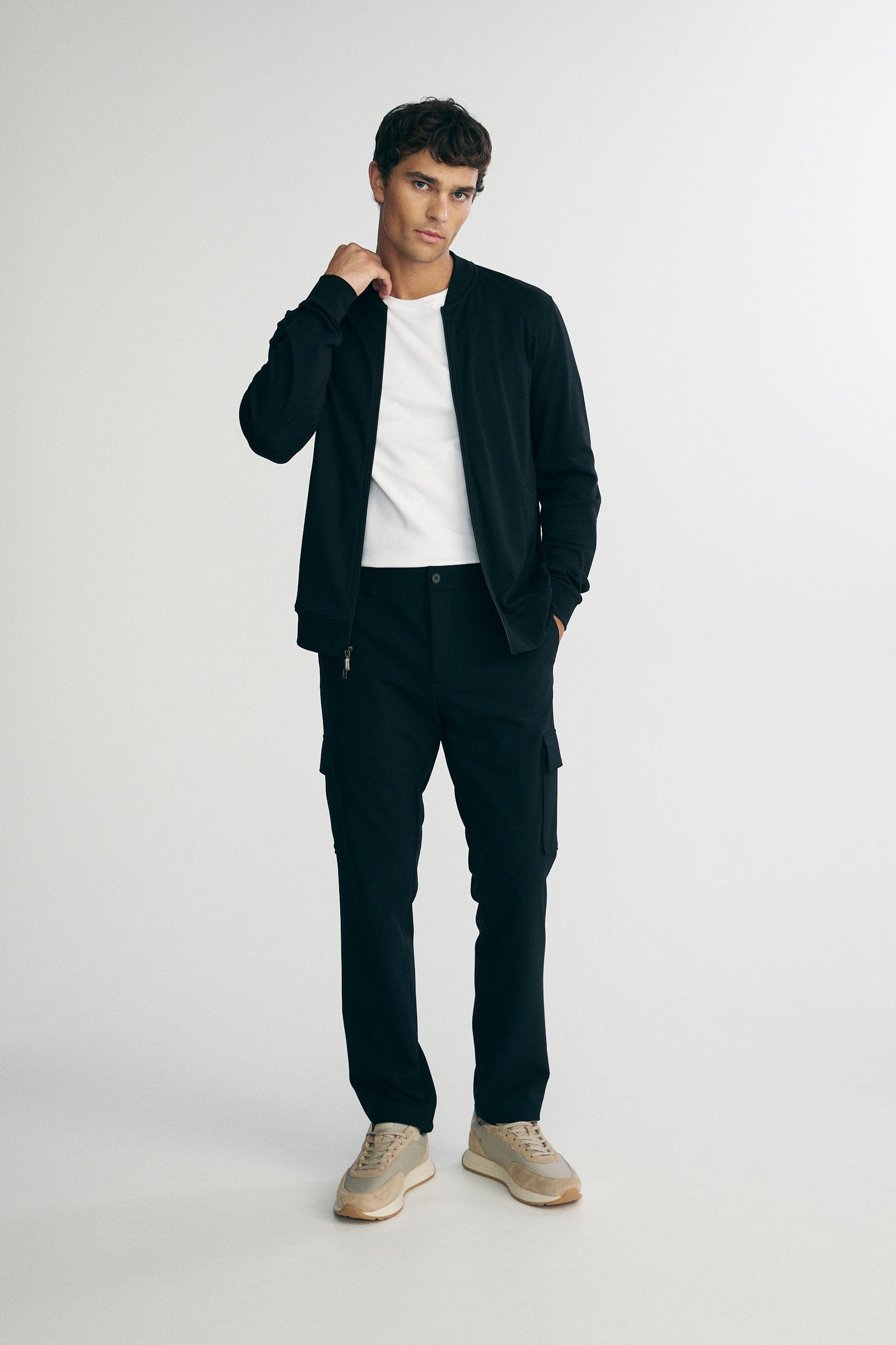 Pantalon cargo techno