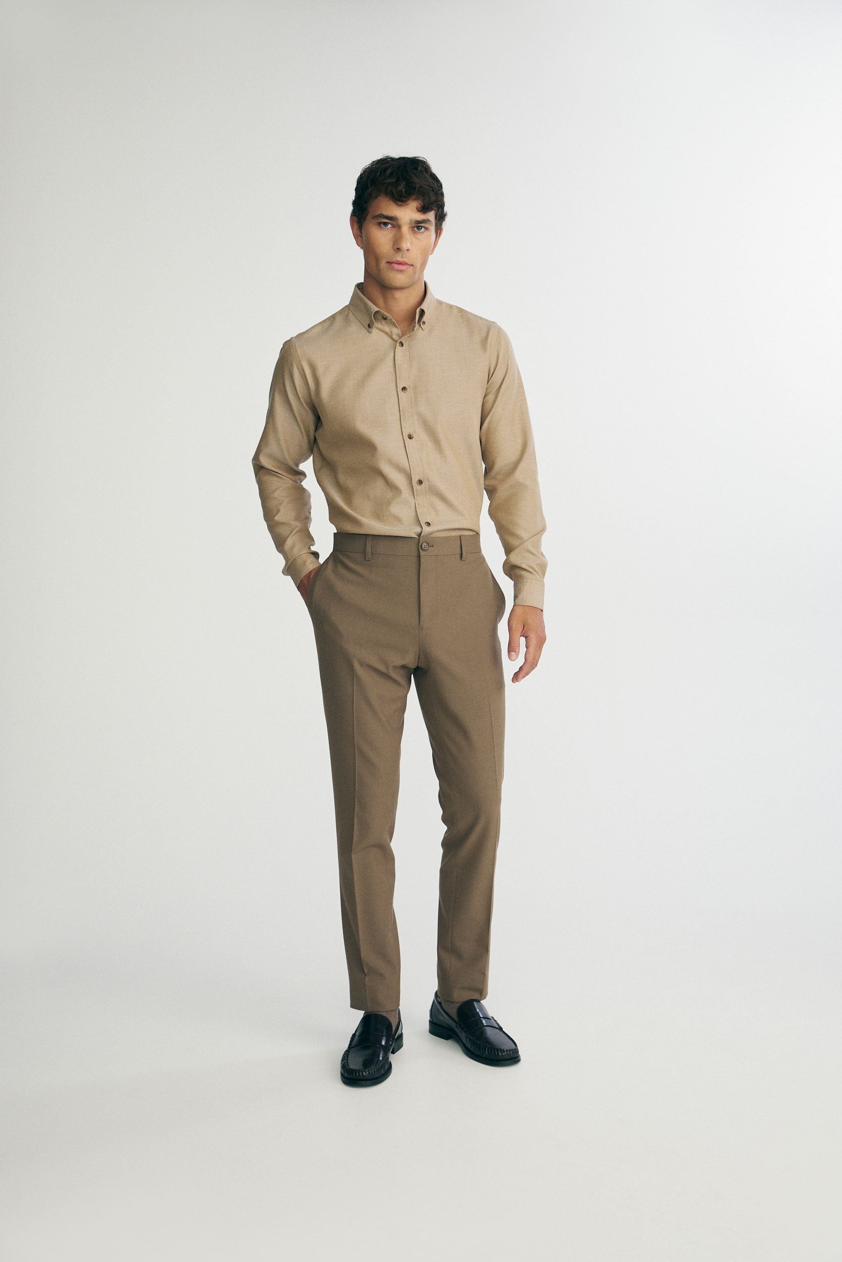 Solid colour slim pants