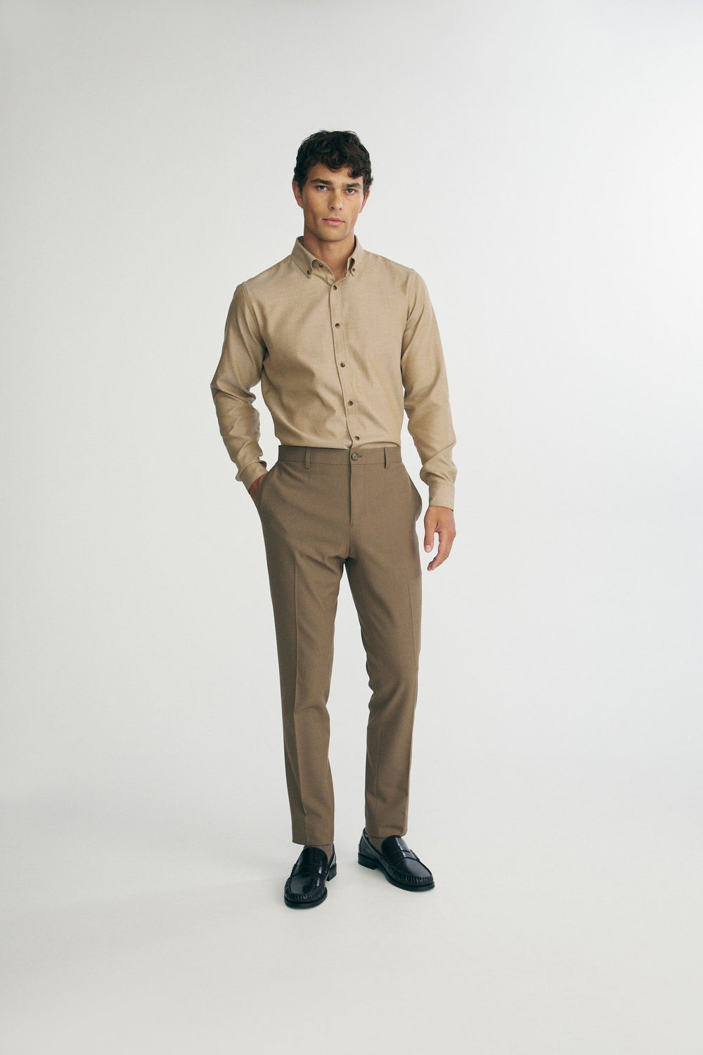 Solid colour slim pants