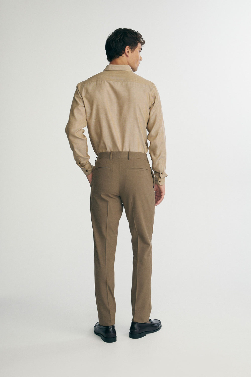 Solid colour slim pants