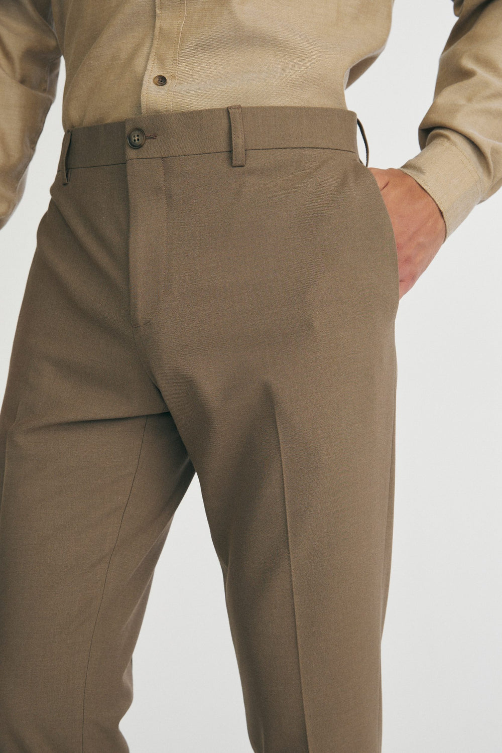 Solid colour slim pants