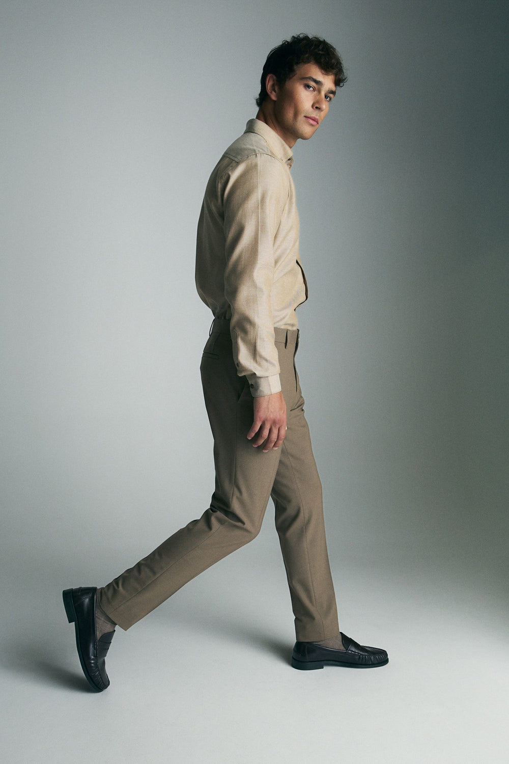 Solid colour slim pants