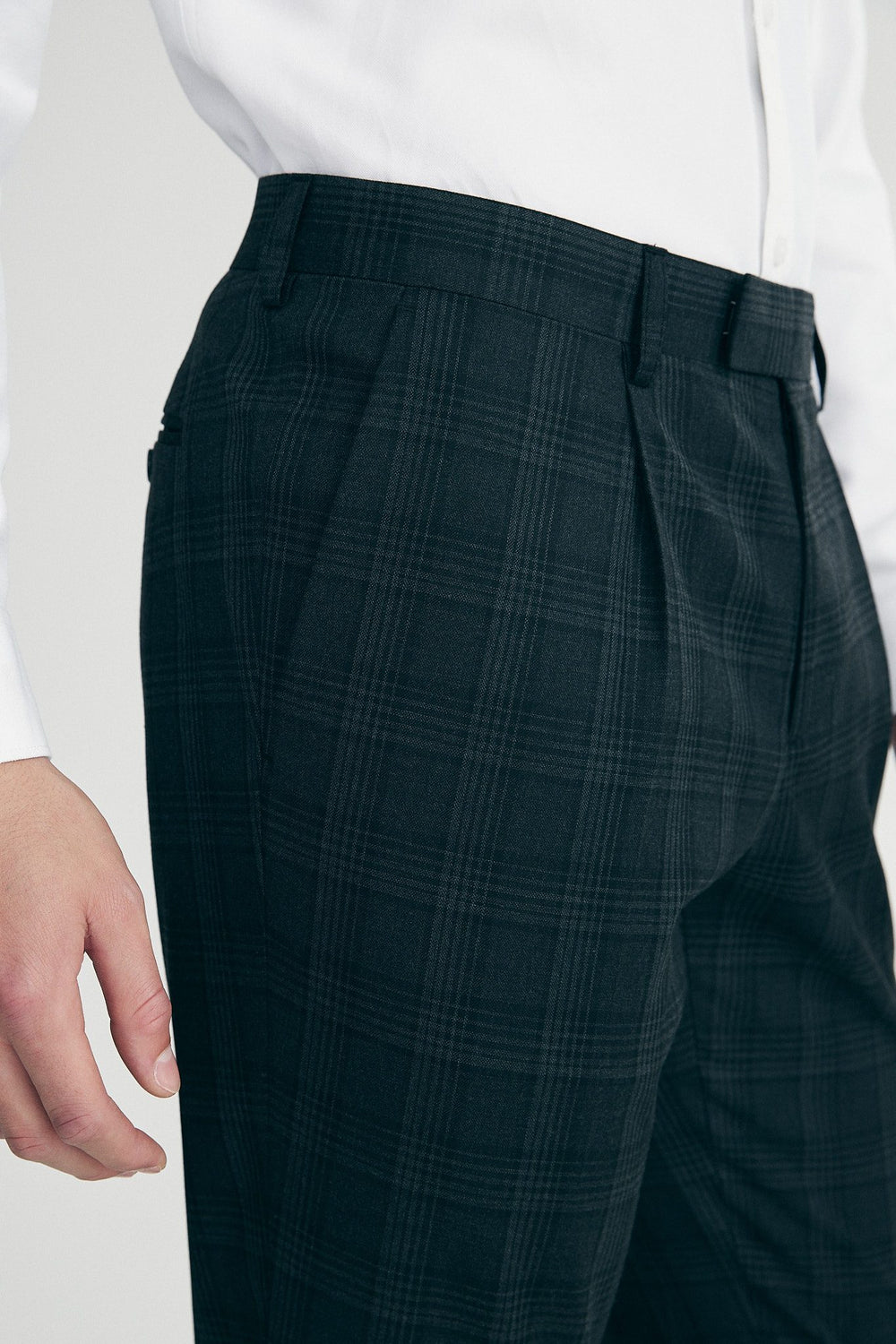 Pantalon à carreaux avec plis