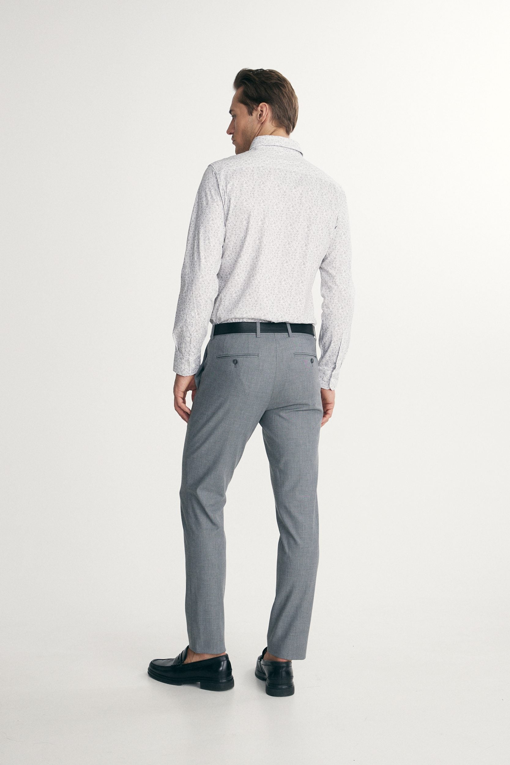 Slash pocket slim fit pants