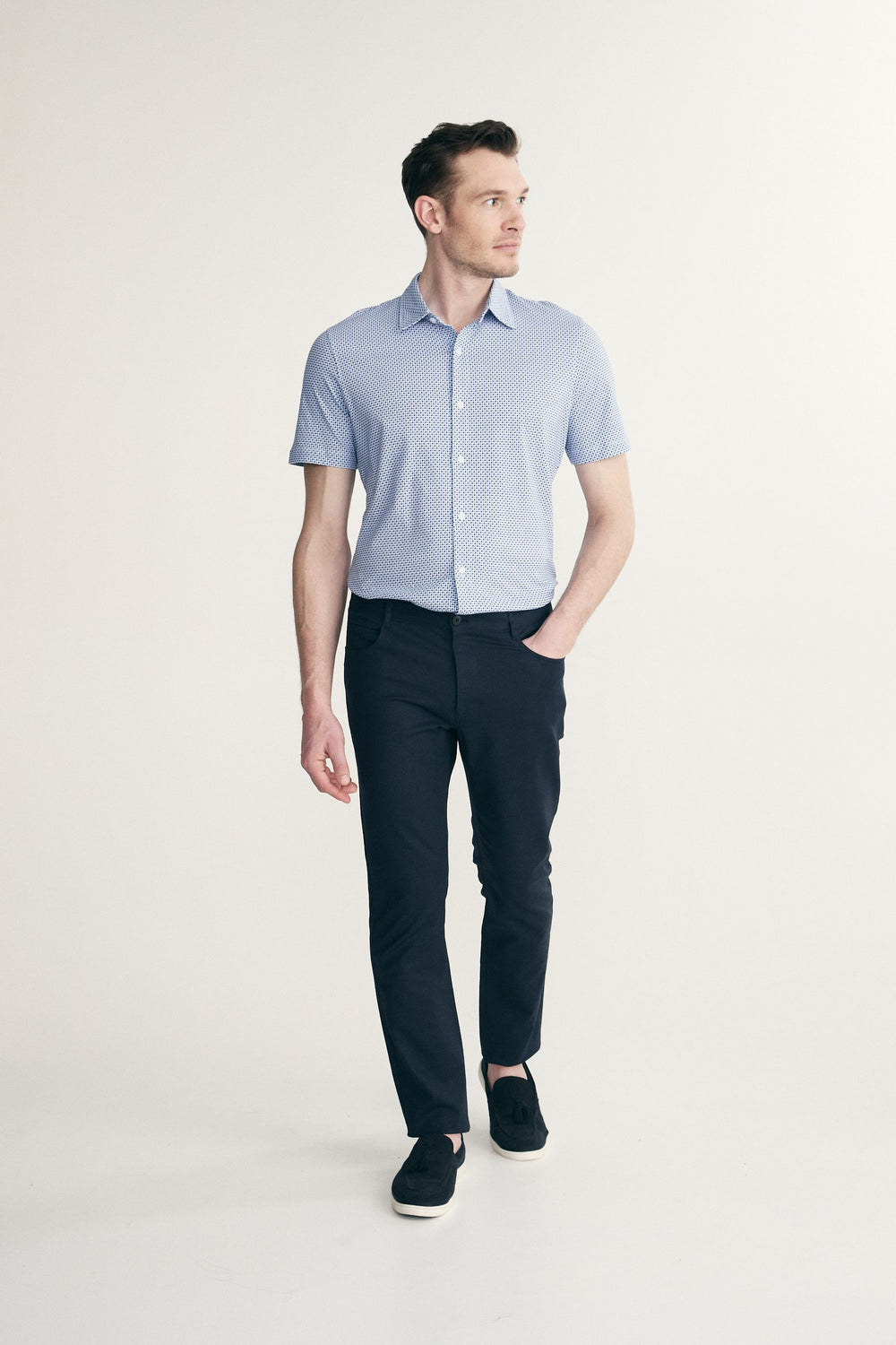 Solid colour slim fit pant