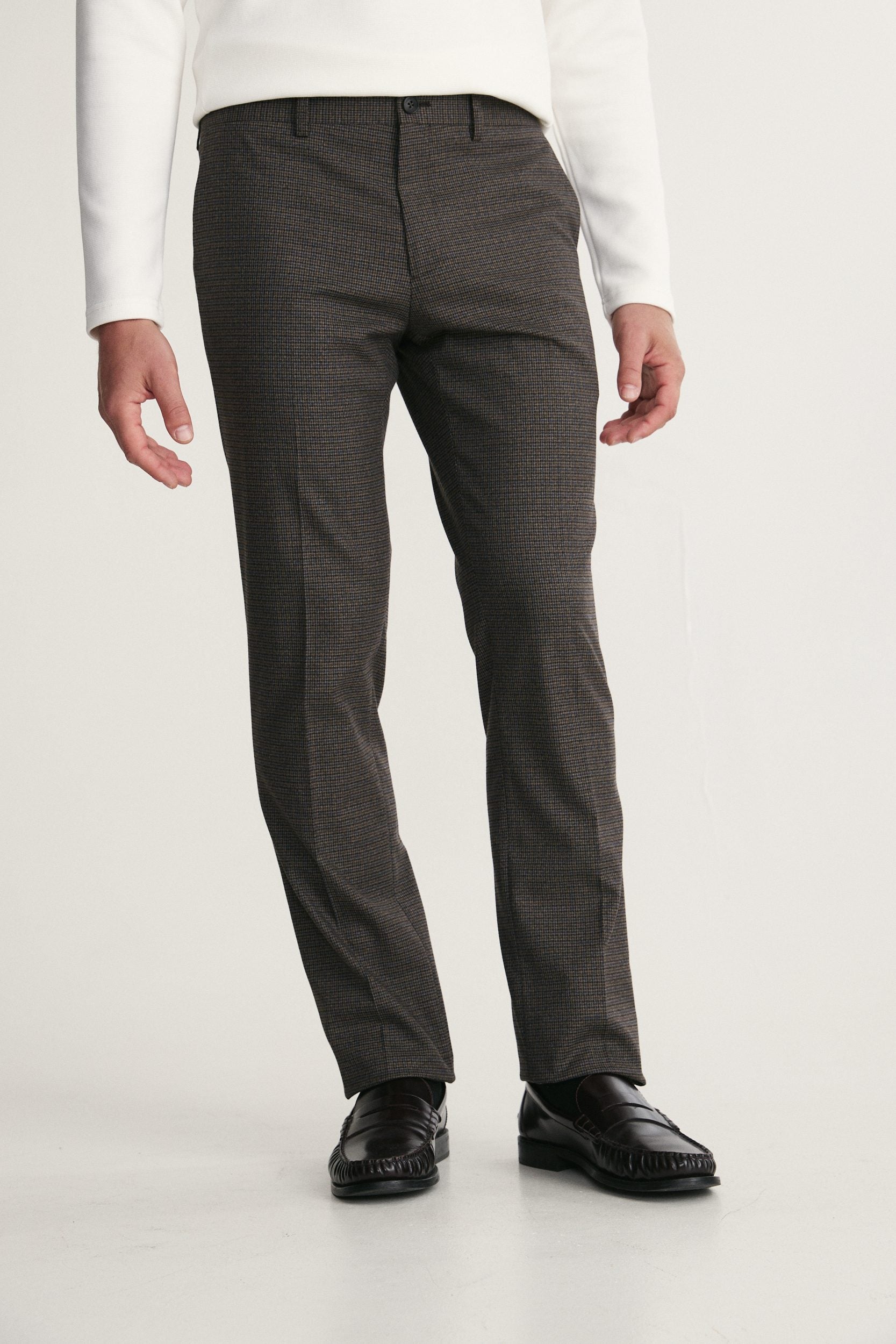 Urban-Fit Plaid Dress Pants