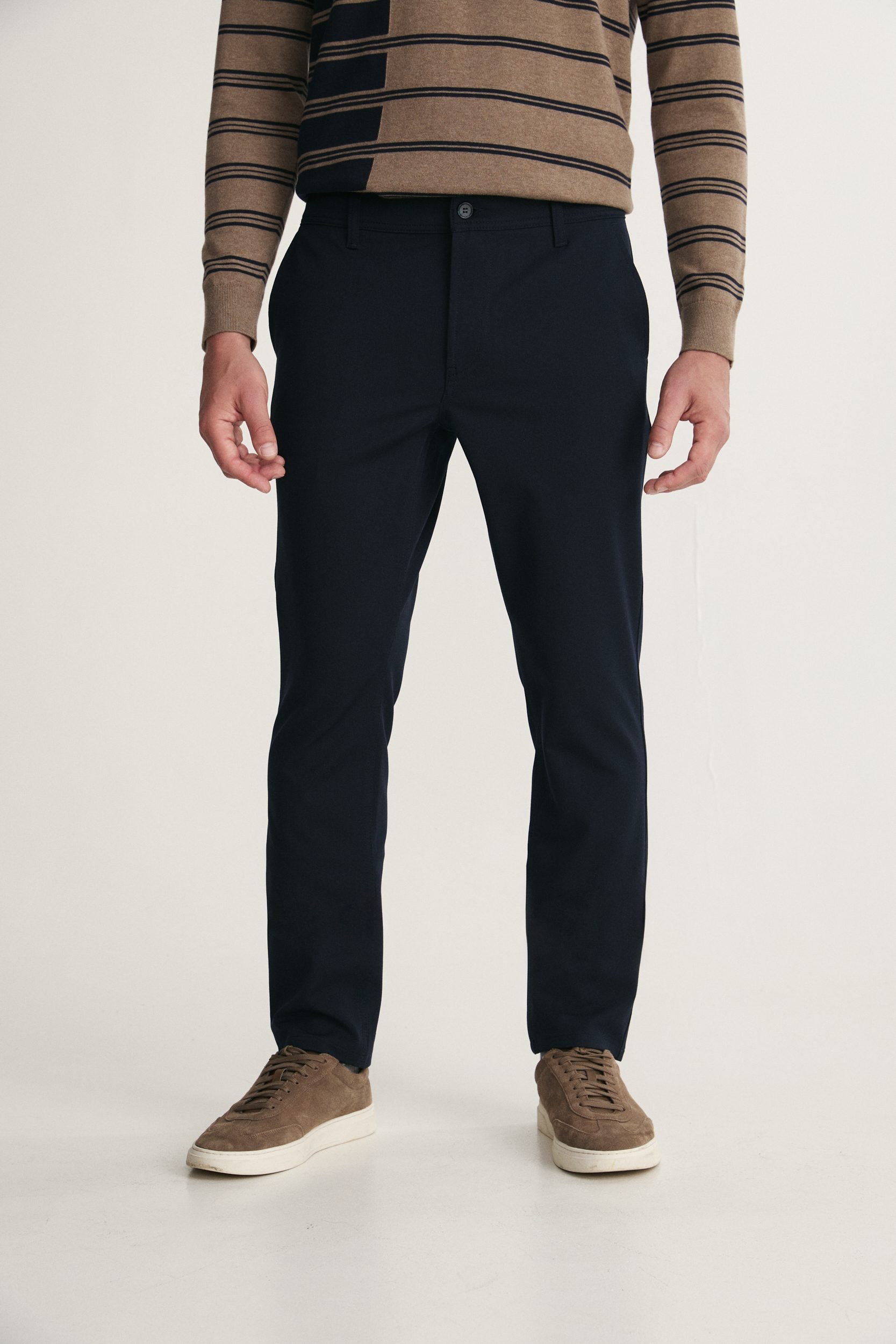 Pantalon uni étroit