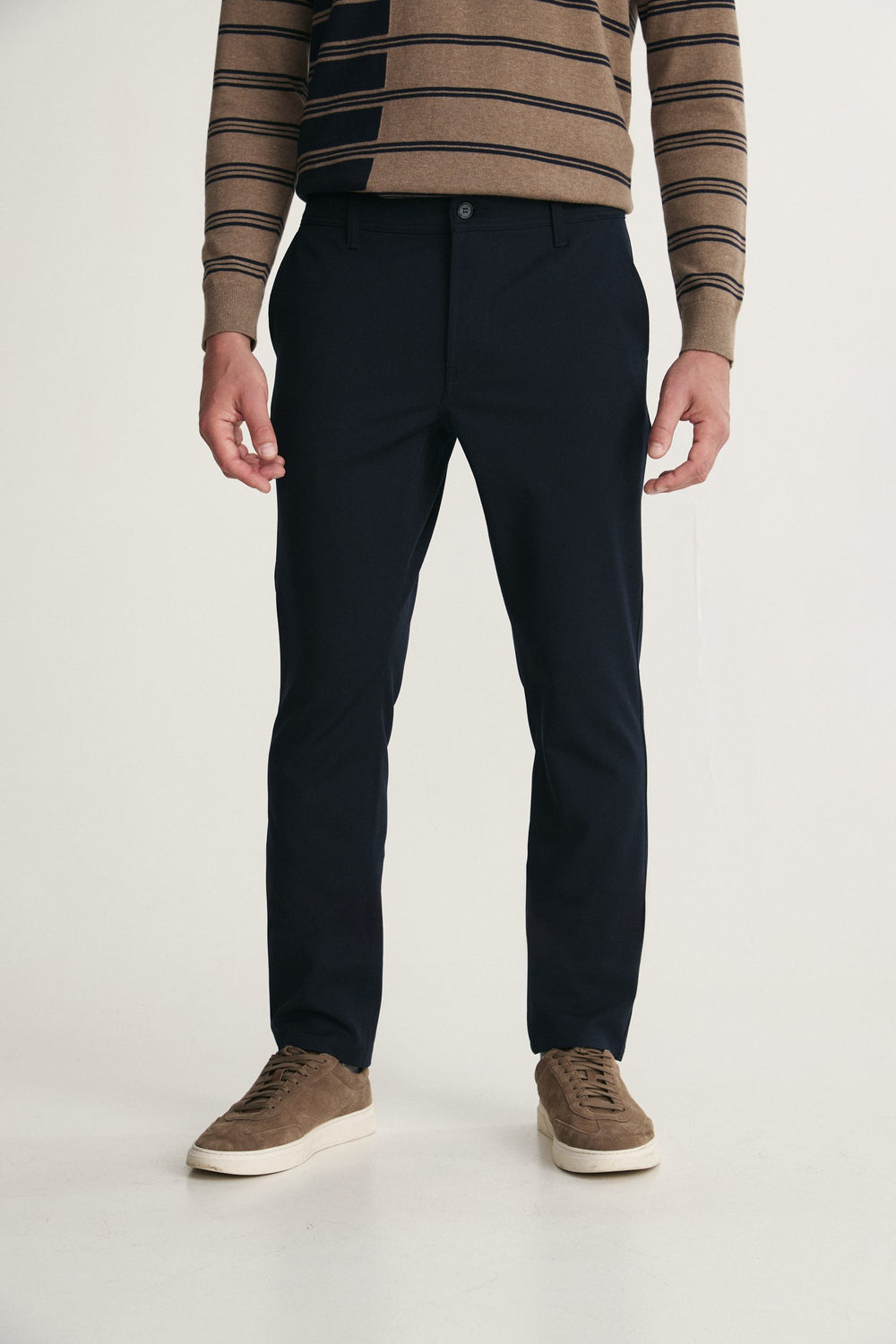 Pantalon uni étroit