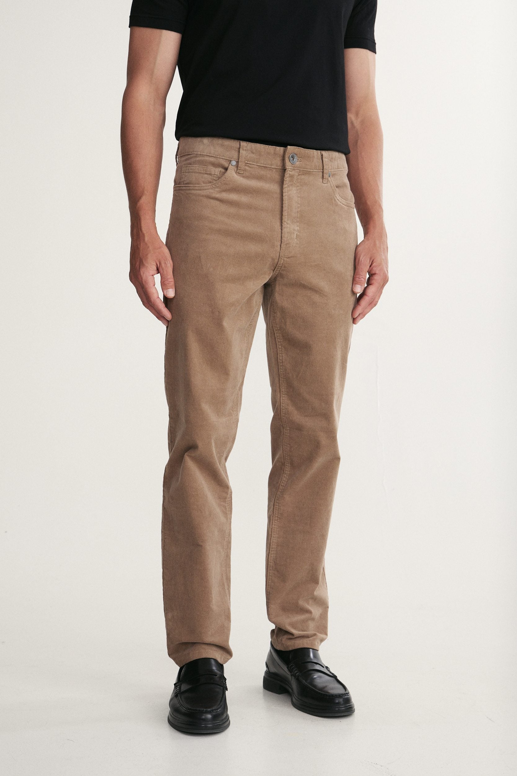Pantalon étroit en velours côtelé