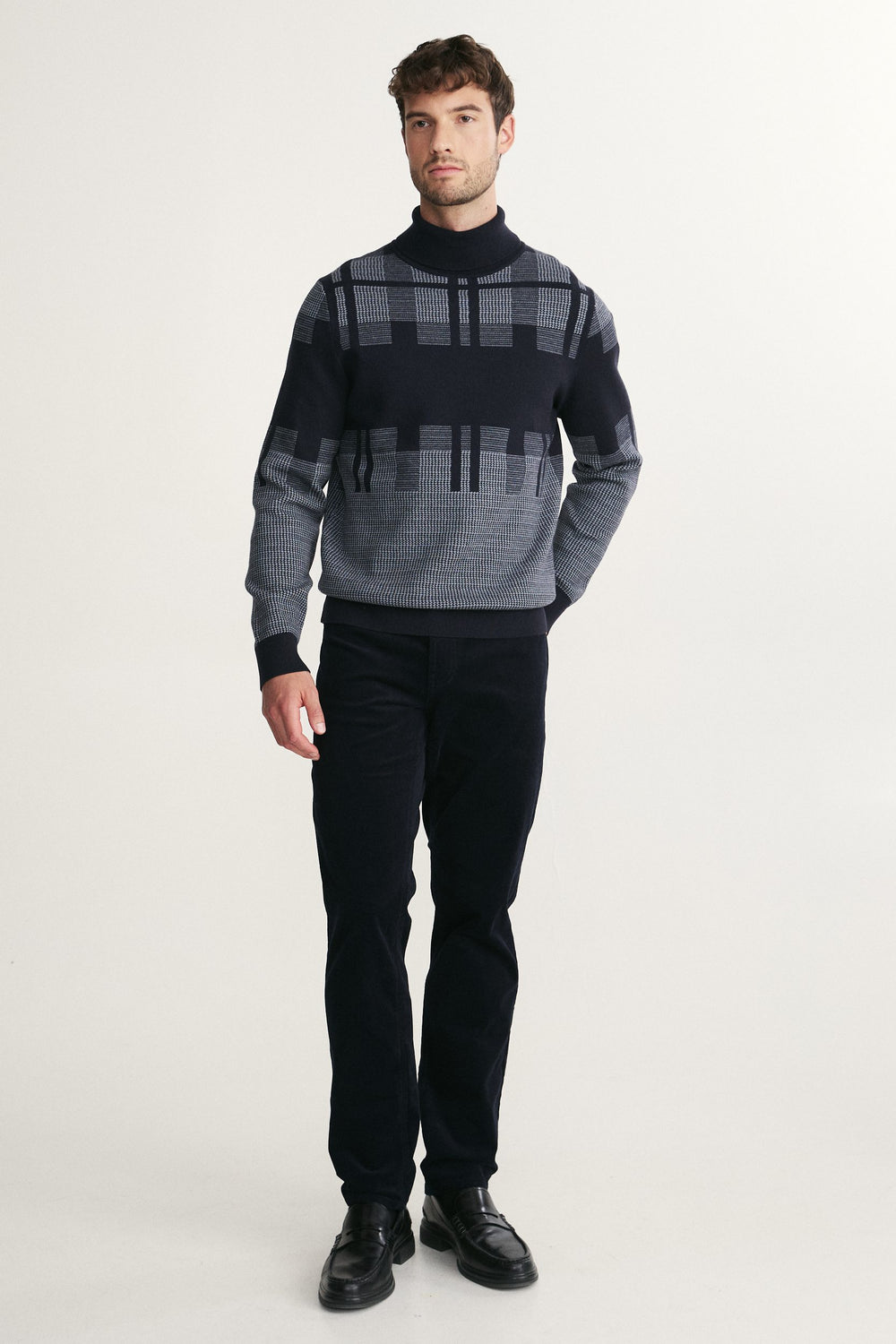Pantalon étroit en velours côtelé