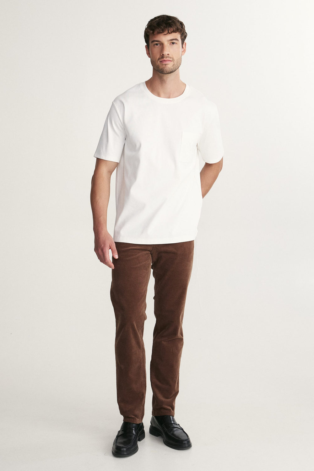 Pantalon étroit en velours côtelé