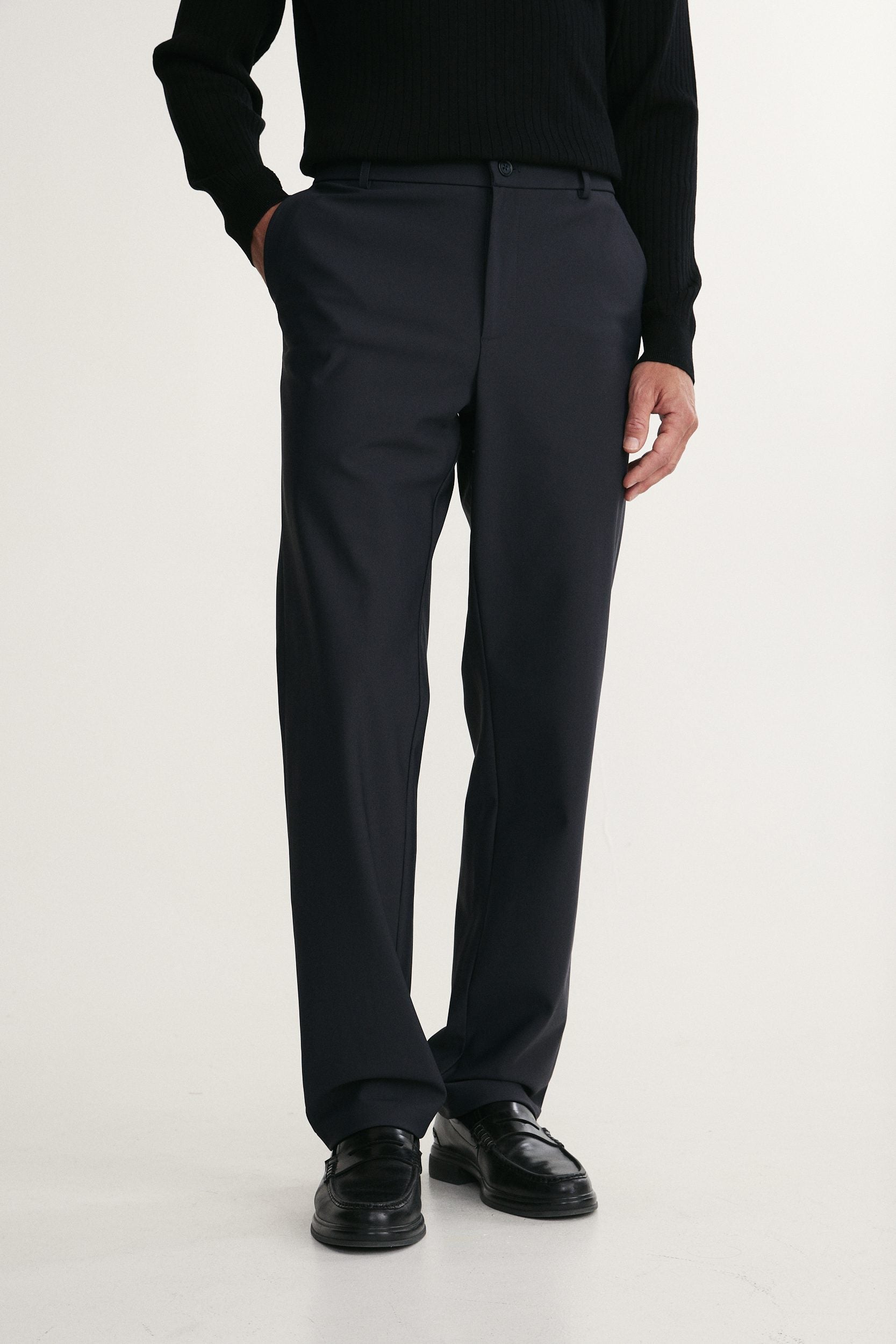 Pantalon urbain élastique caché à la taille