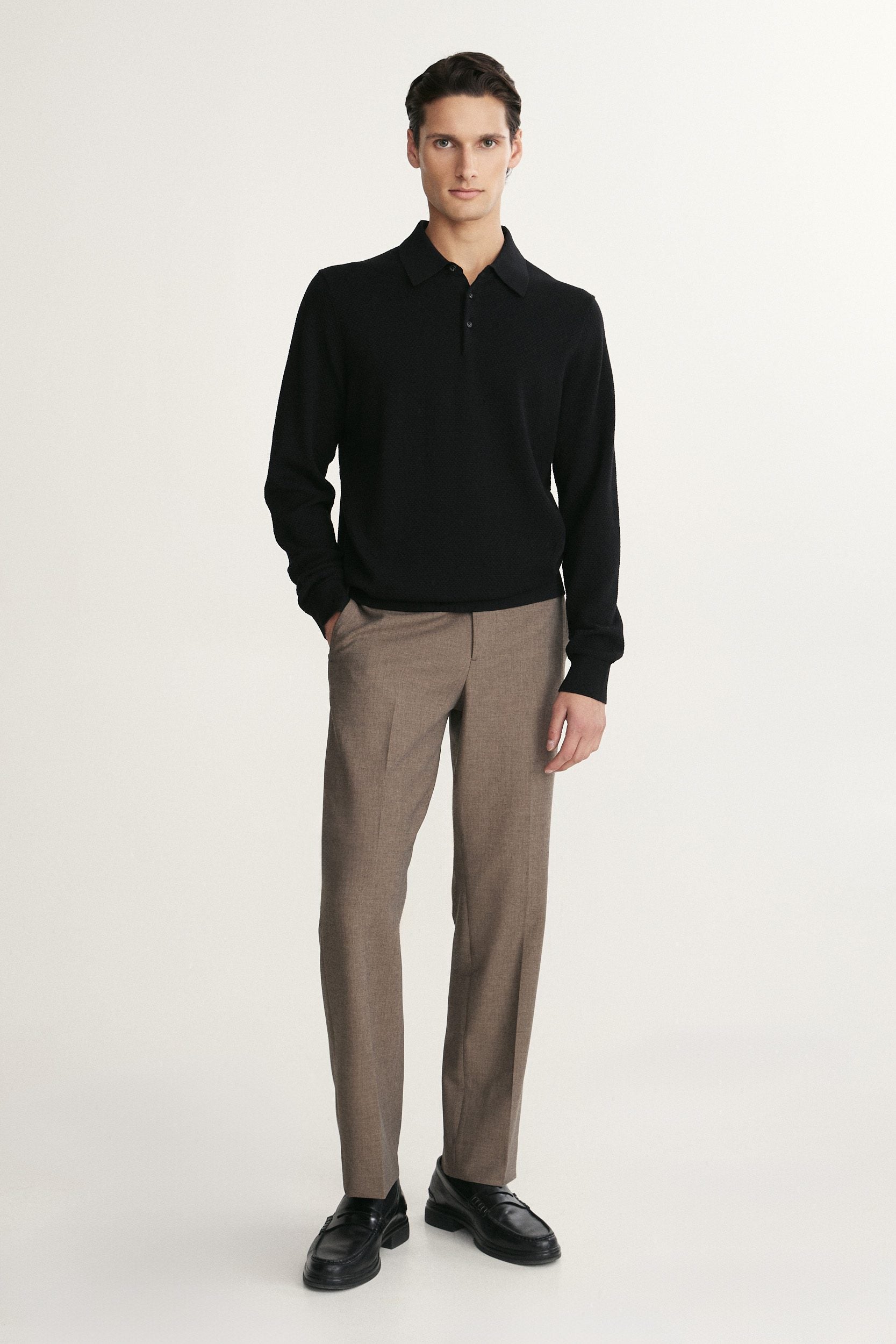 Side pockets Relaxed pant