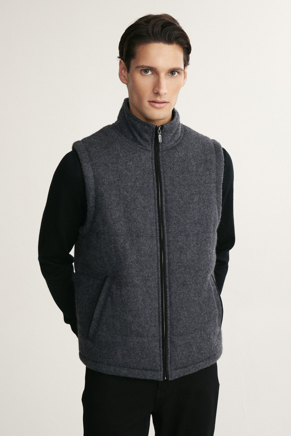 Boiled wool sleeveless vest with pockets
