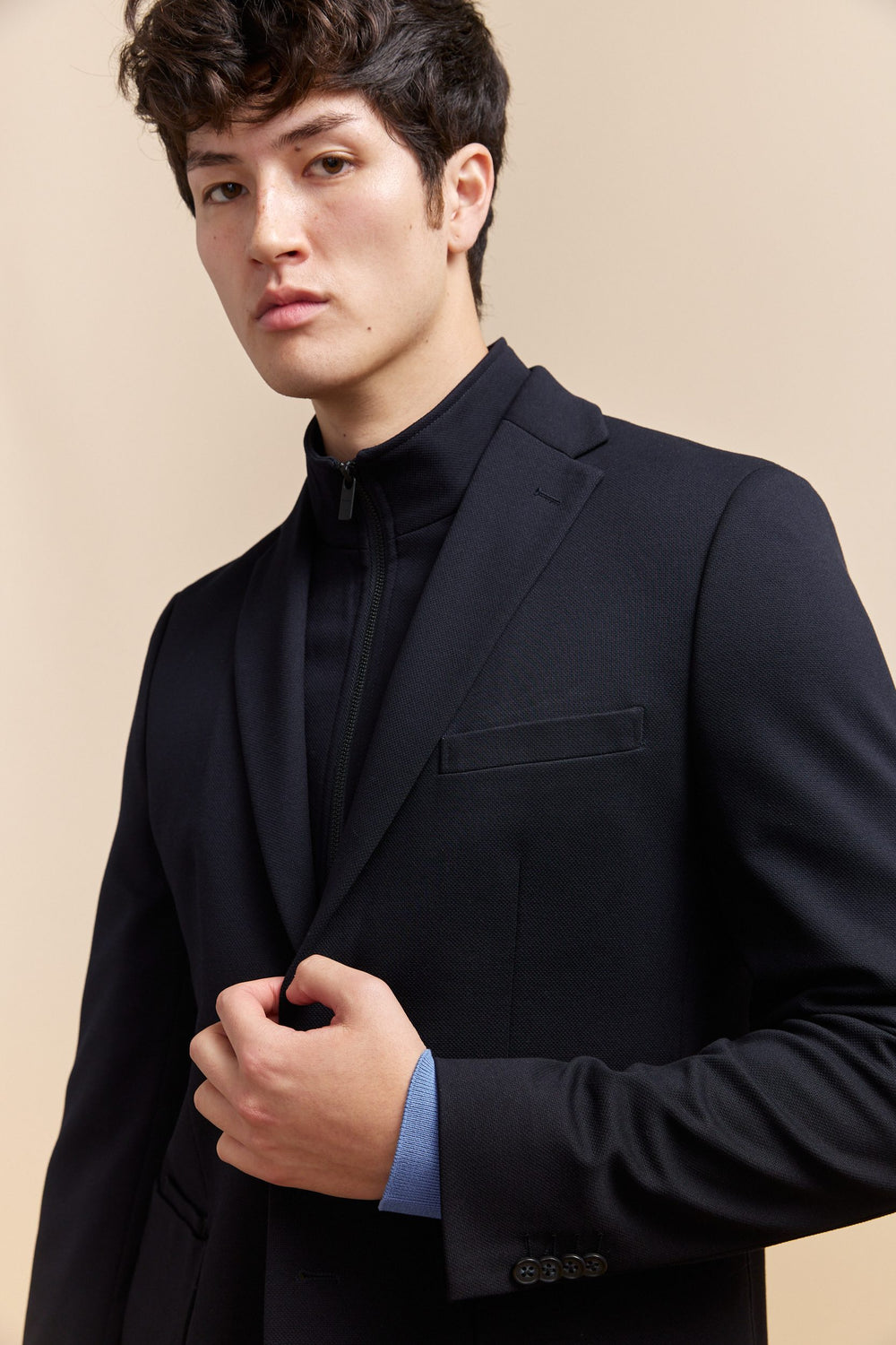 Textured Fitted blazer with removable collar