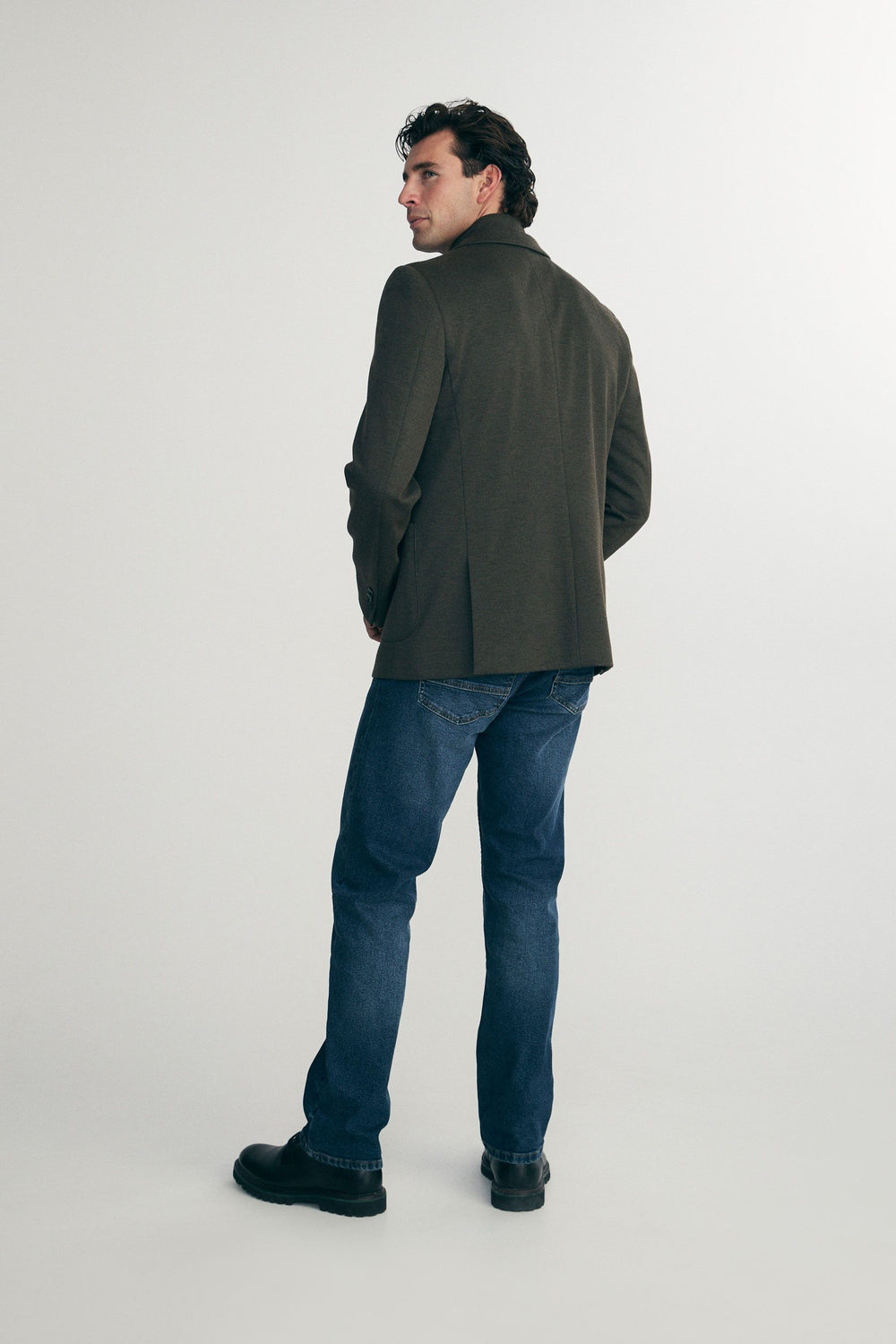 Textured fitted blazer with removable collar