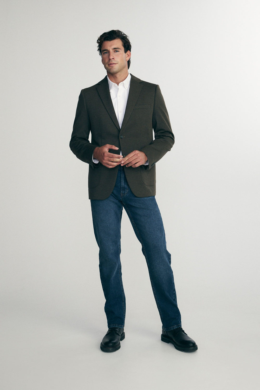 Textured fitted blazer with removable collar