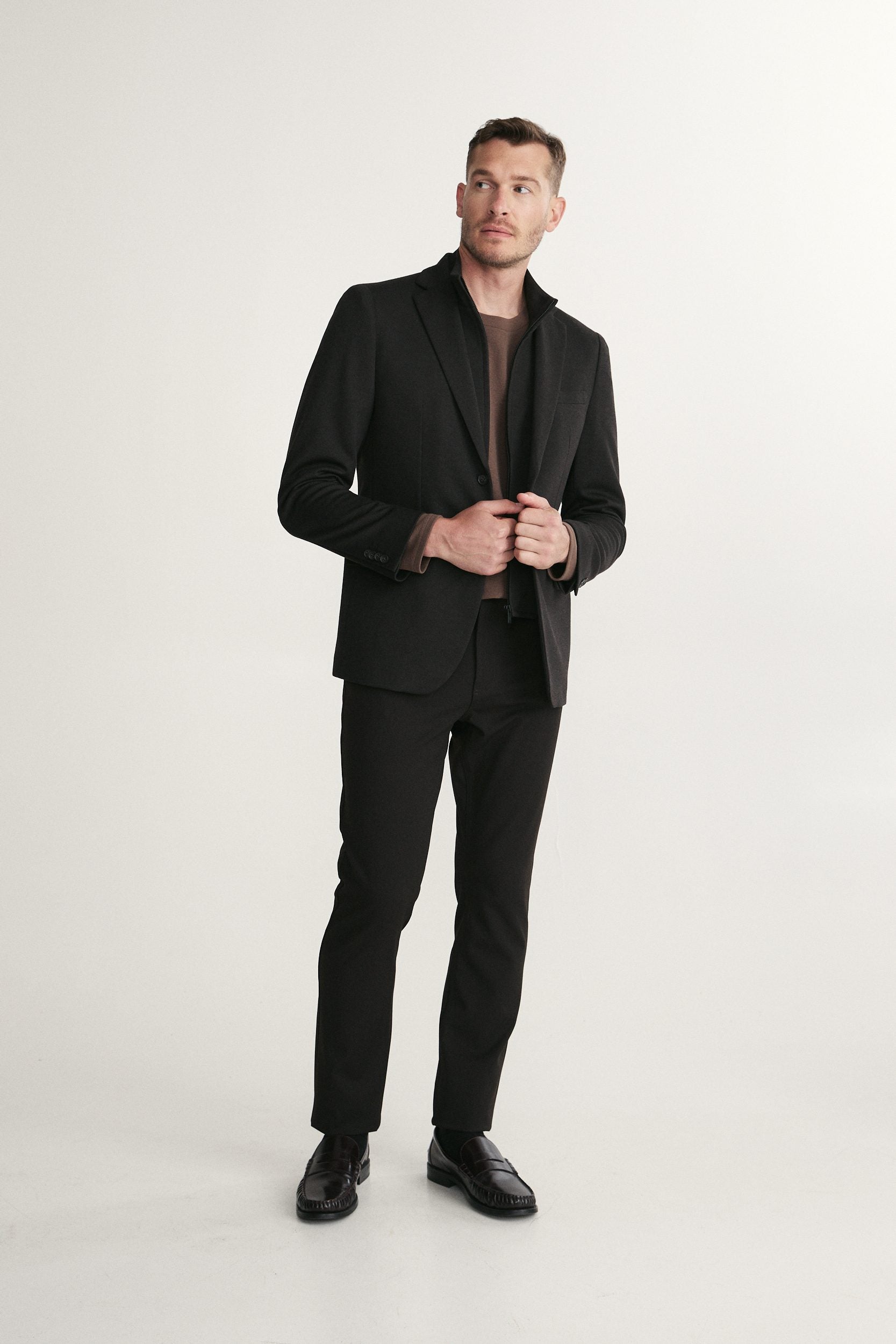 Textured Fitted blazer with removable collar