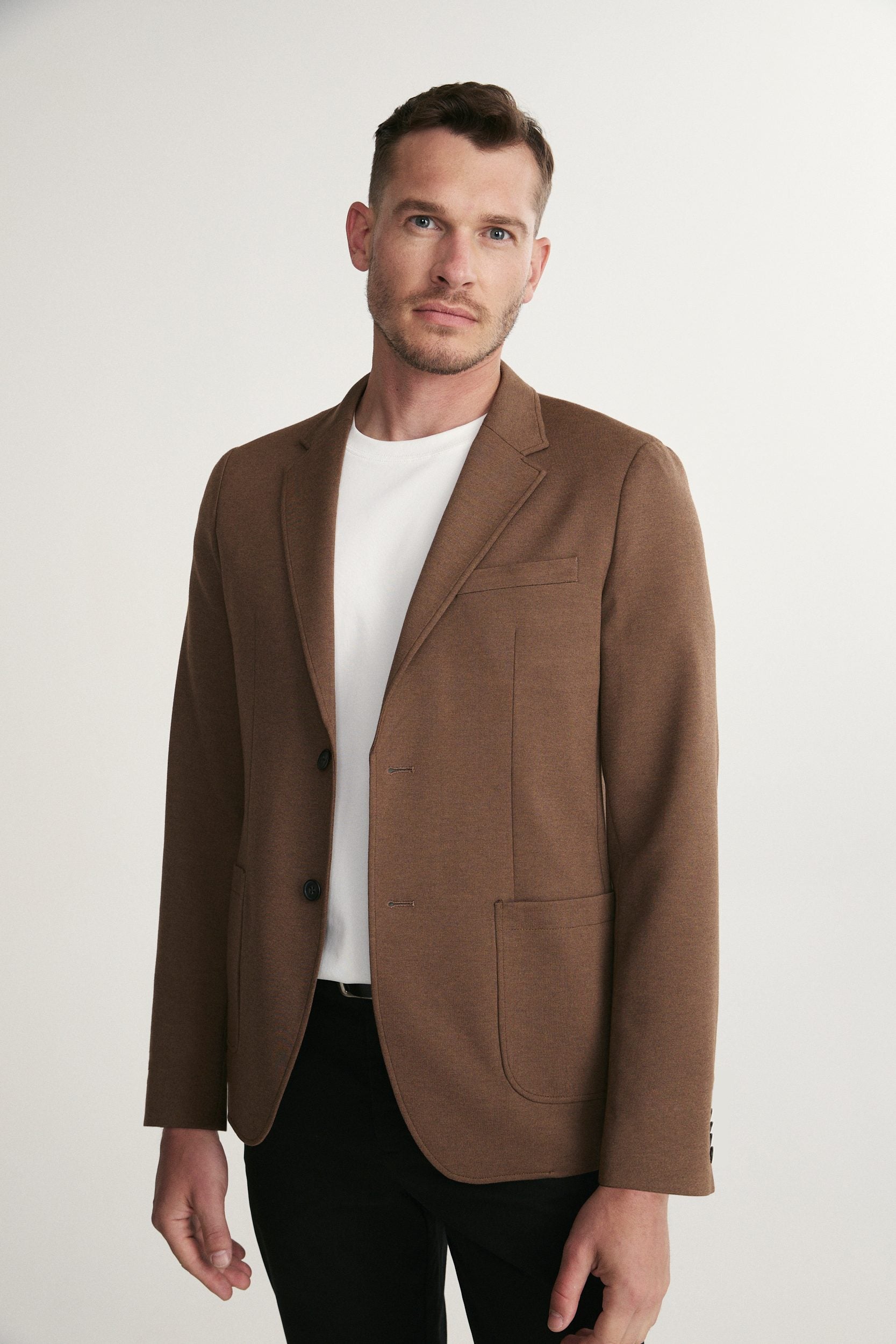 Fitted knit blazer
