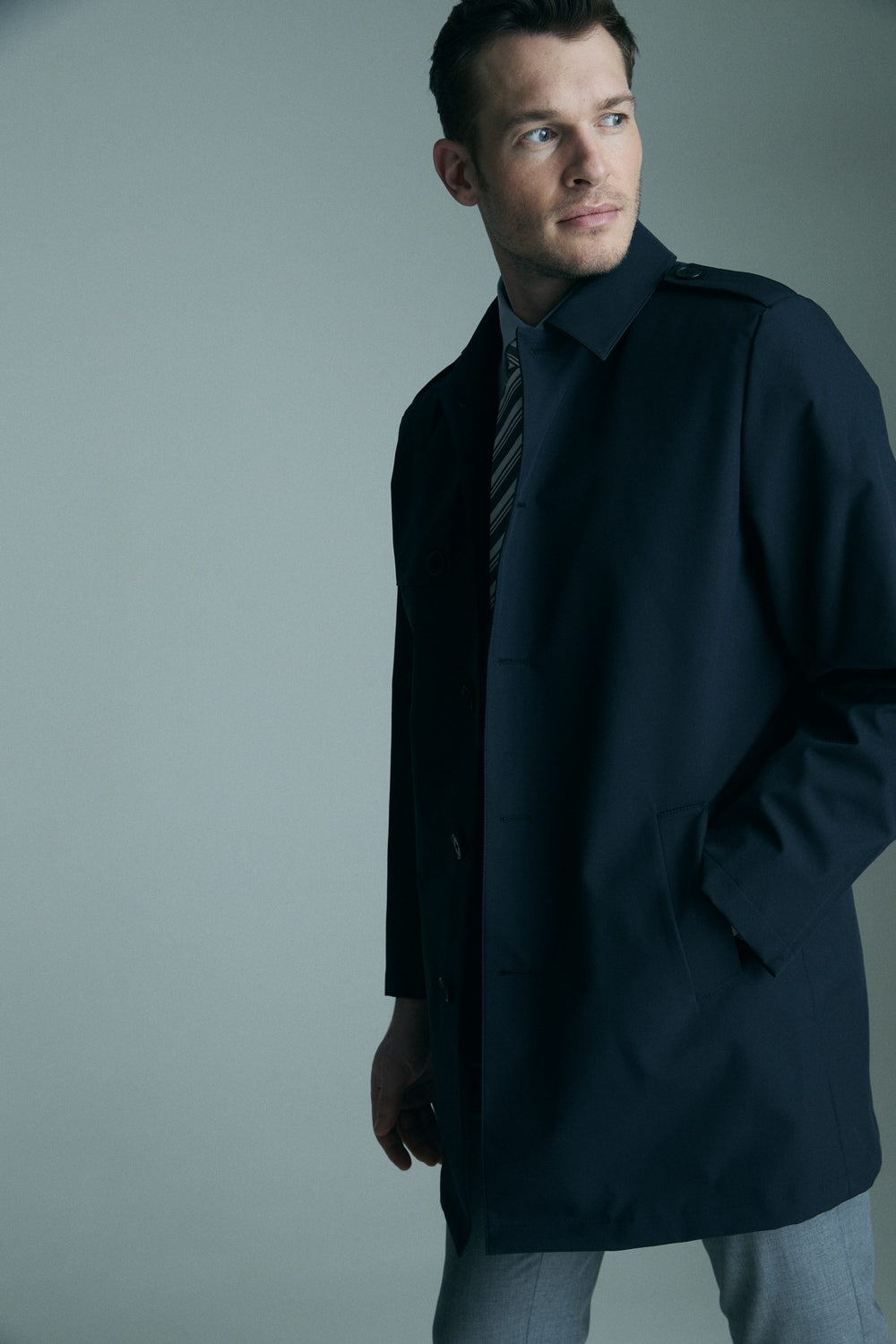 Removable lining trench coat