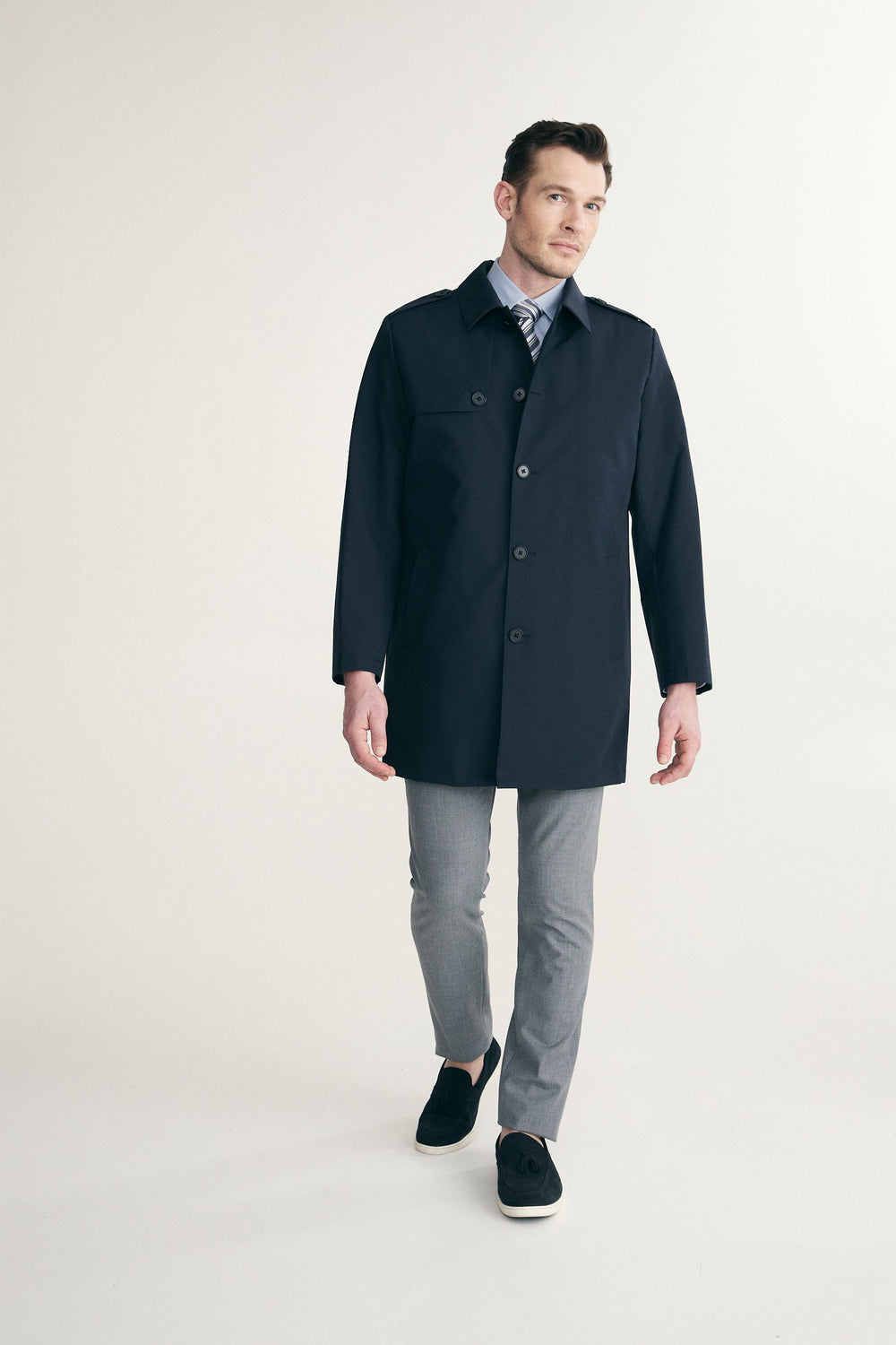 Removable lining trench coat