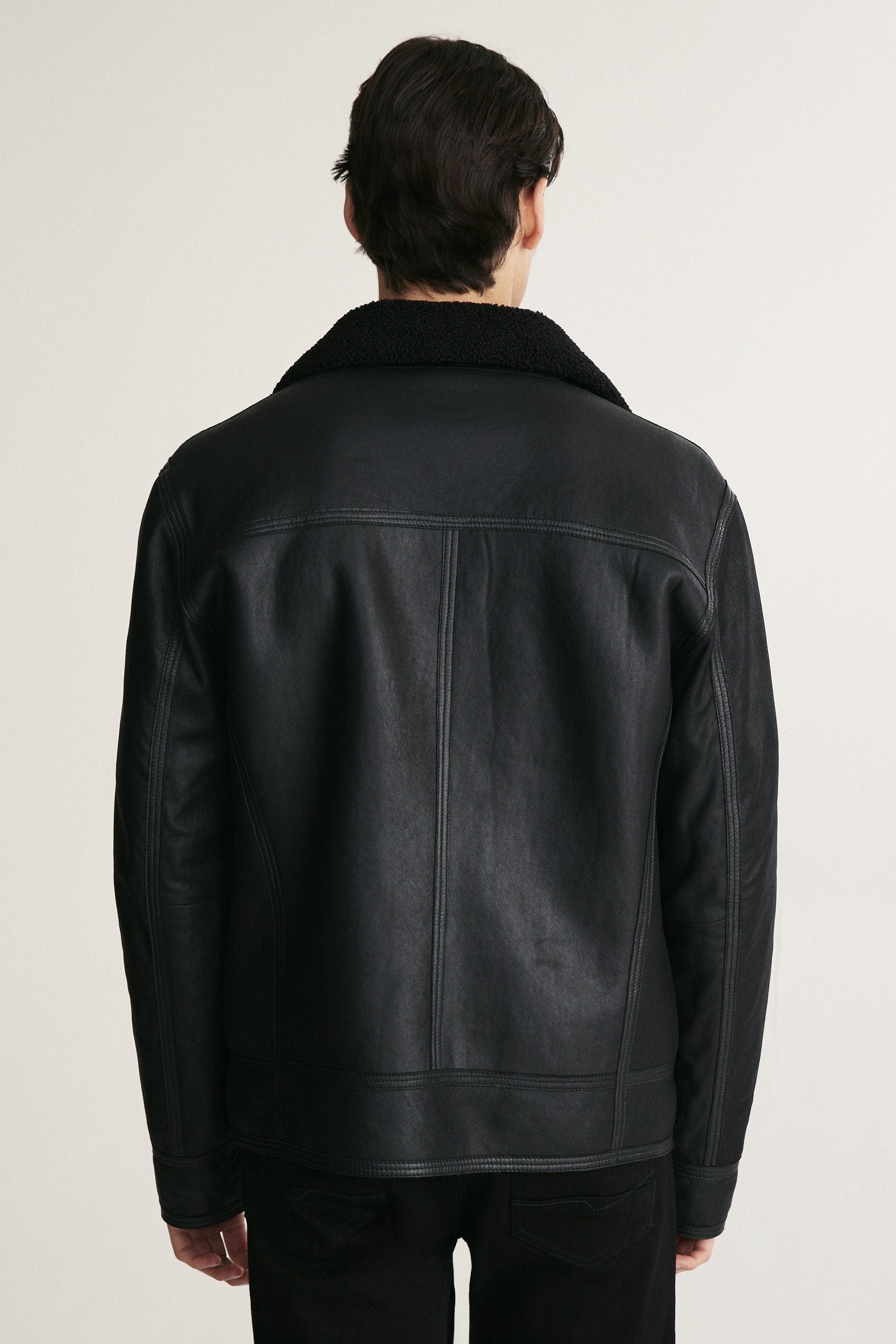 Veste de cuir d'agneau et sherpa