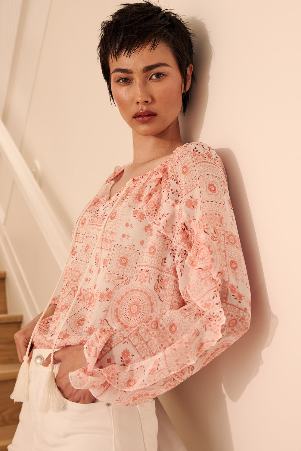 Blouse imprimée avec volants et cordon