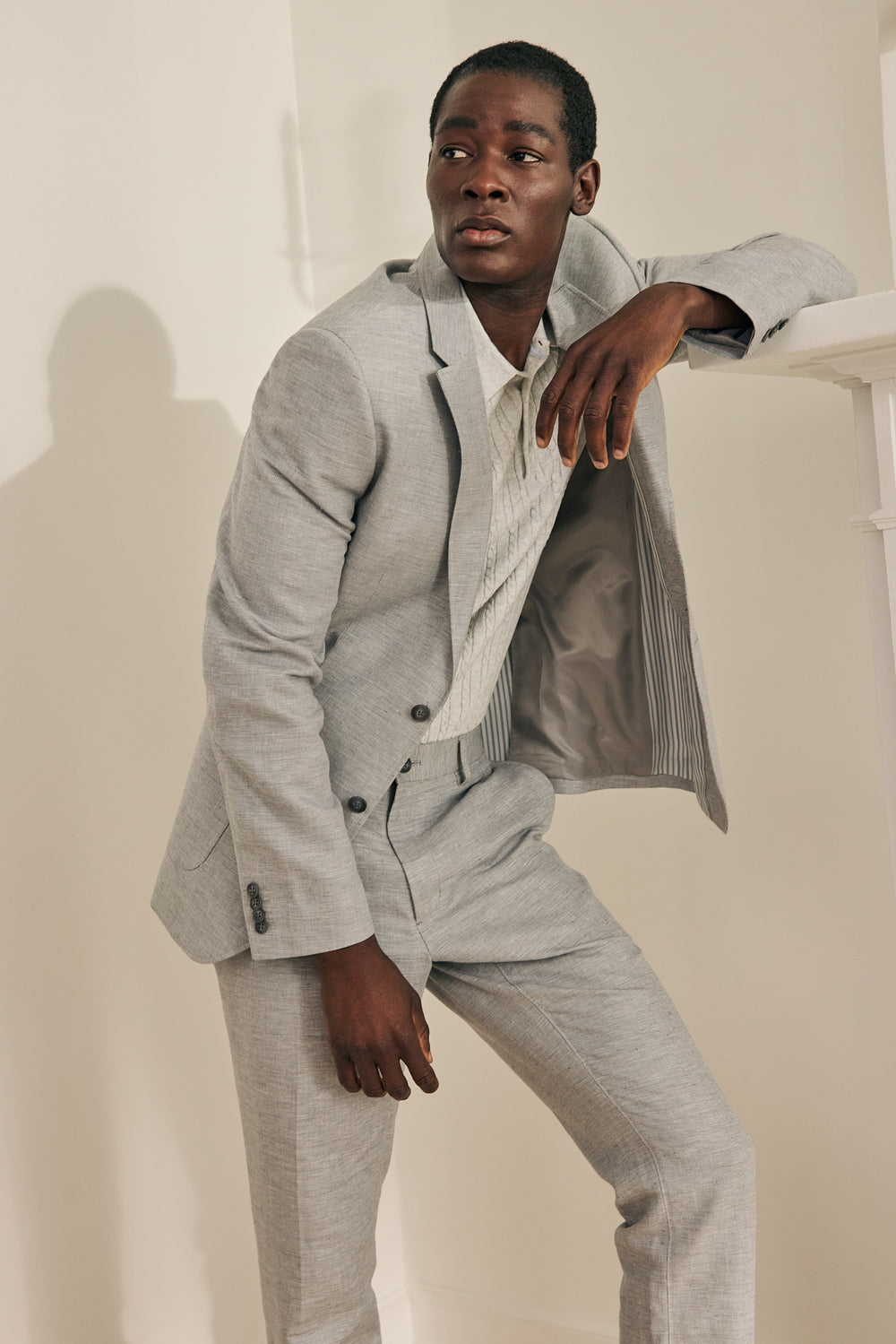 Fitted linen blazer