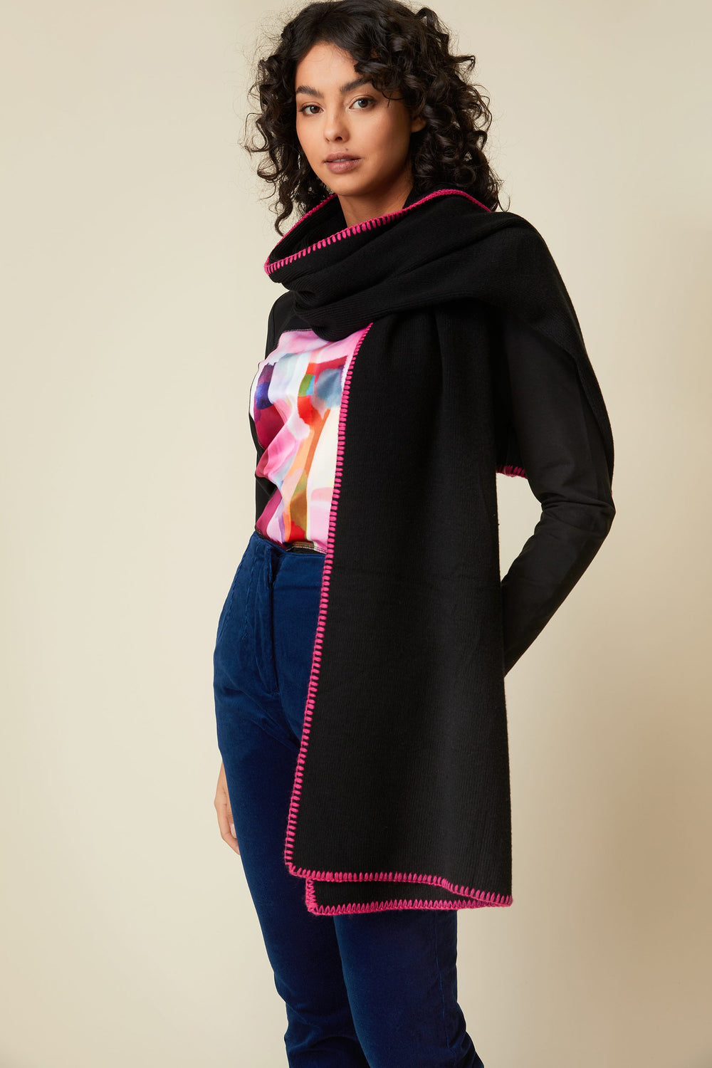 Foulard en maille à points contrastants