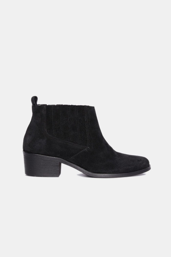Western ankle boot