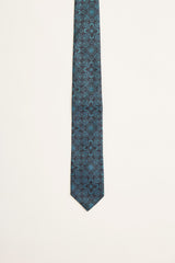 Silk tie