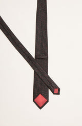 Silk tie