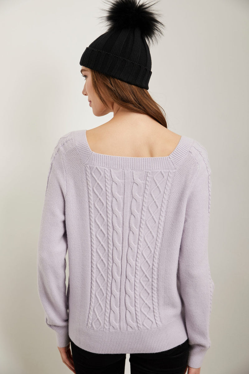 Pull tricot avec col carré