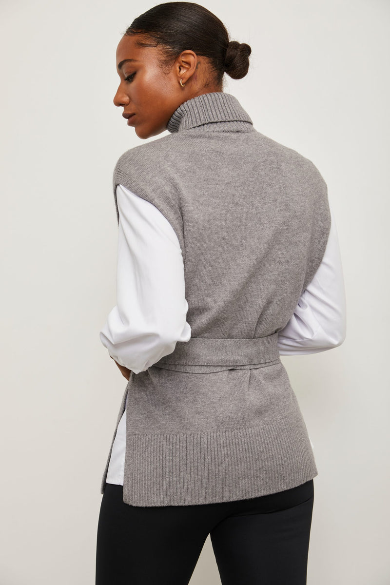 Turtleneck sleeveless sweater
