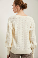 Sweater with puffy sleeves