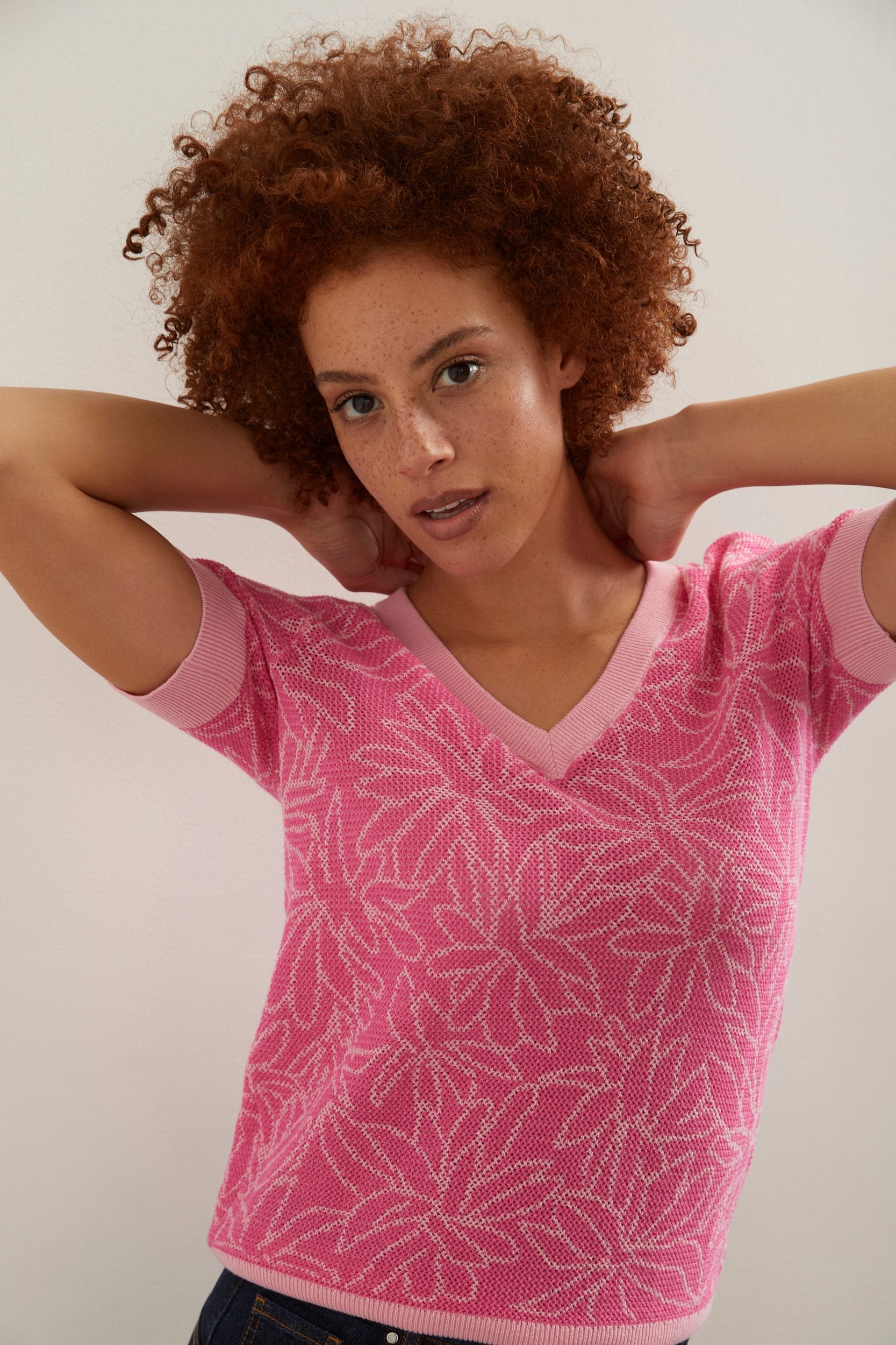 Pull manches courtes à maille ajourée