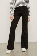 Vogue fit bootcut jean with reece pockets