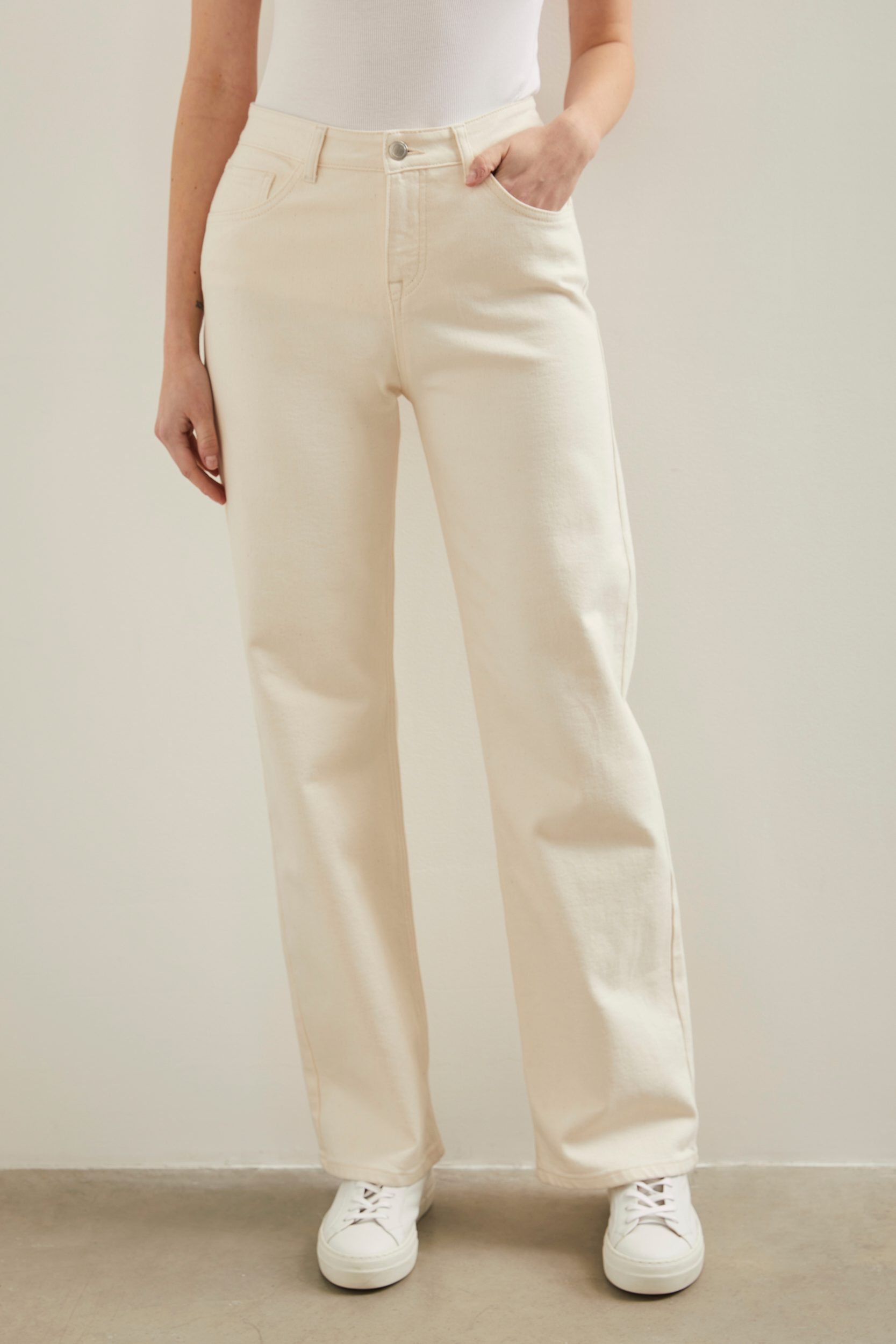 Pantalon jambe droite à taille haute
