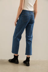 Urban crop straight jean