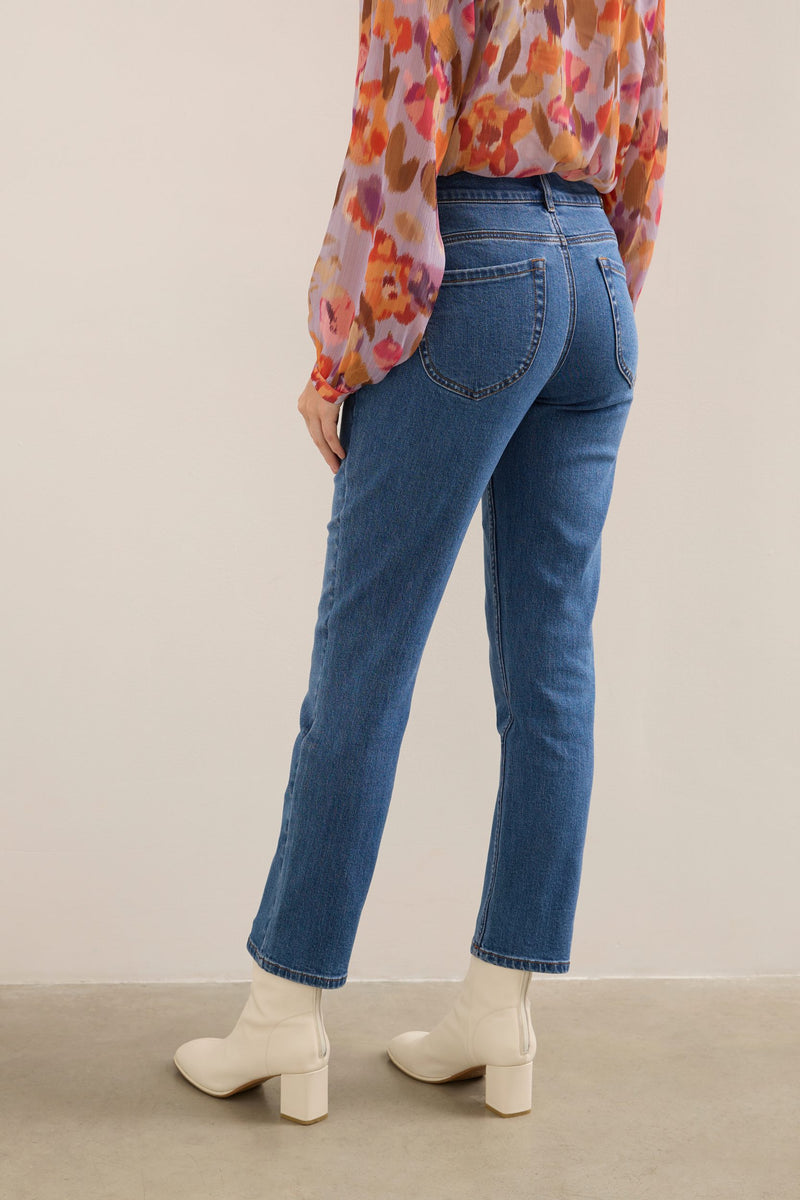 Push up high waisted jeans