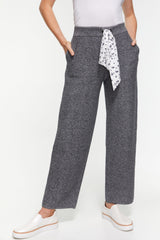 Pantalon en maille avec foulard imprimé