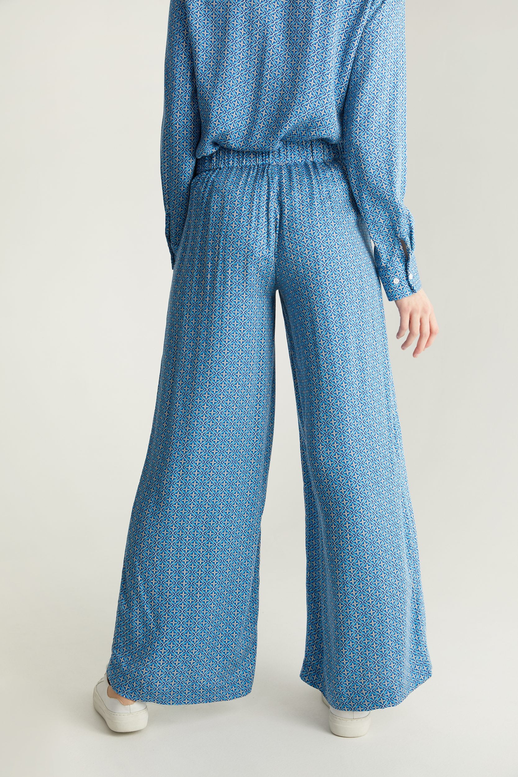 Pantalon fluide jambe large à imprimé