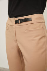 Pantalon Urbain avec attache en cuir