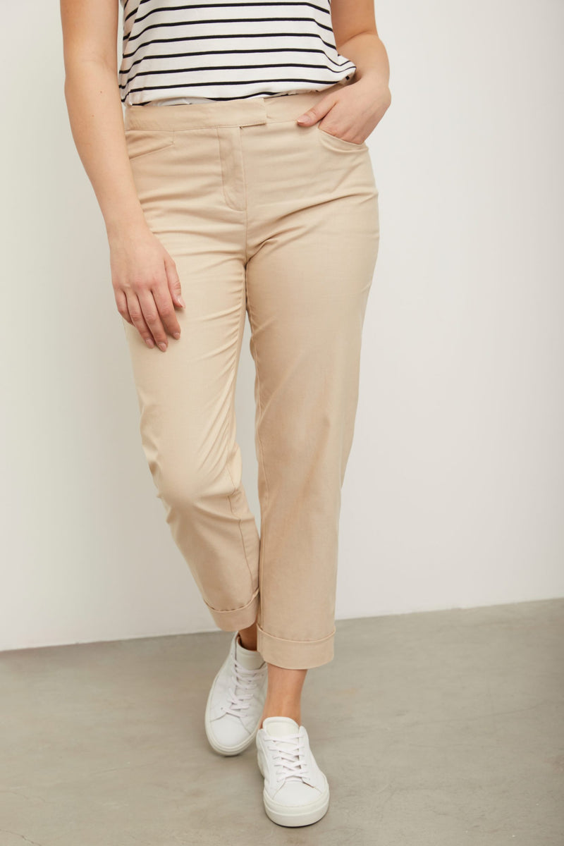 Urban fit crop pant with cuff