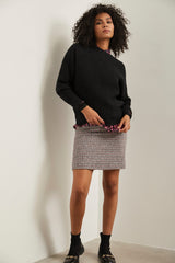 A line skirt with cord piping