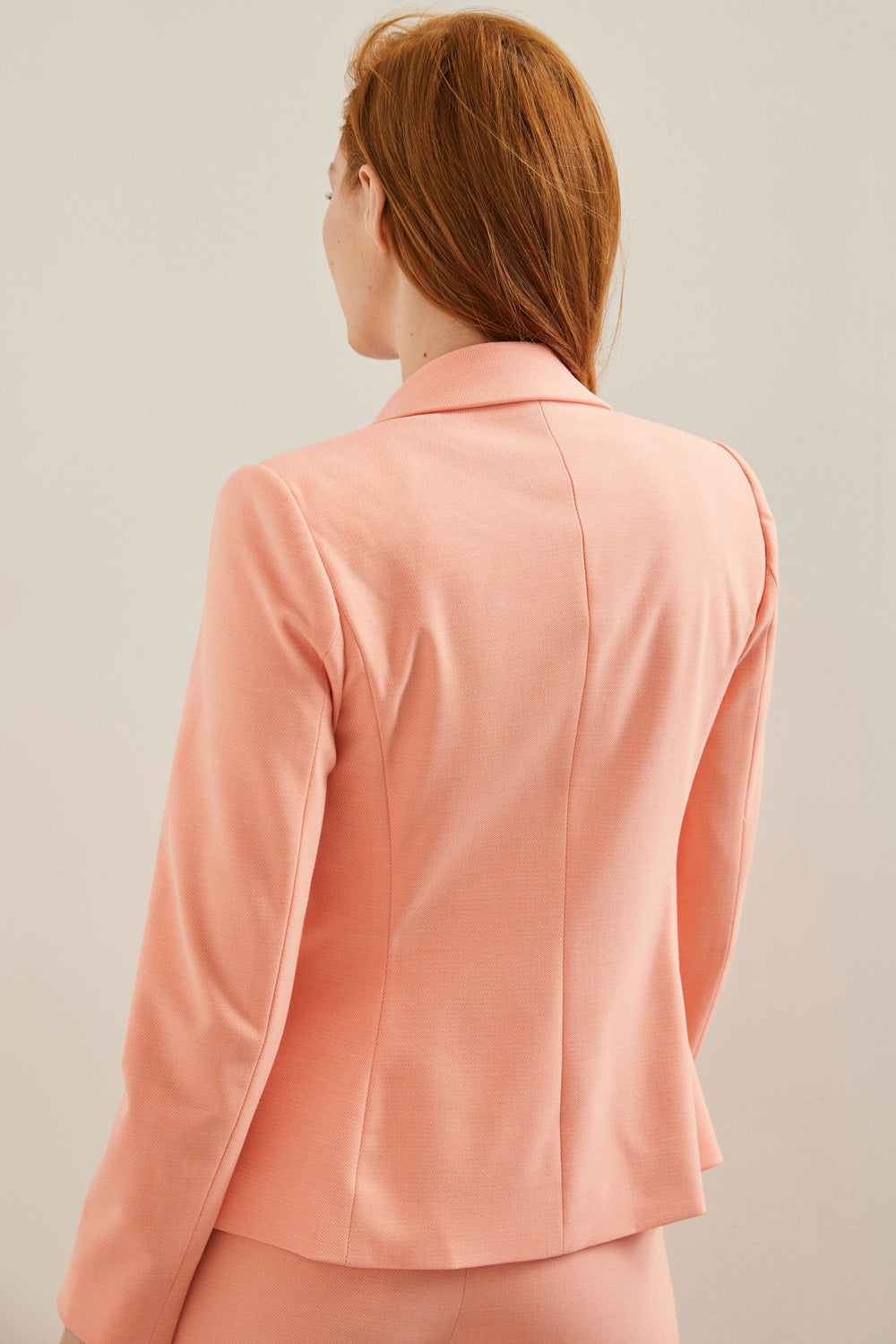 Short fitted blazer