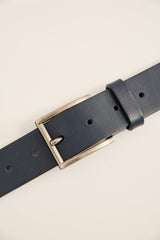 Plate buckle leather belt