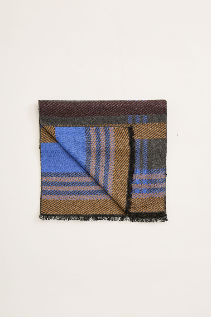 Stripes design brushed scarf