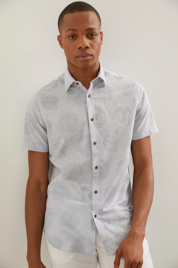 Fitted shirt with palm tree leaf print