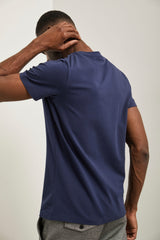 Basic crew neck t-shirt